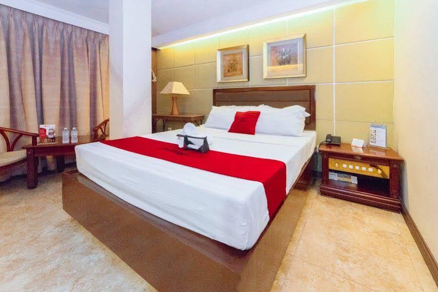Super Oyo 791 Bell Mansion Hotell Quezon City Exteriör bild